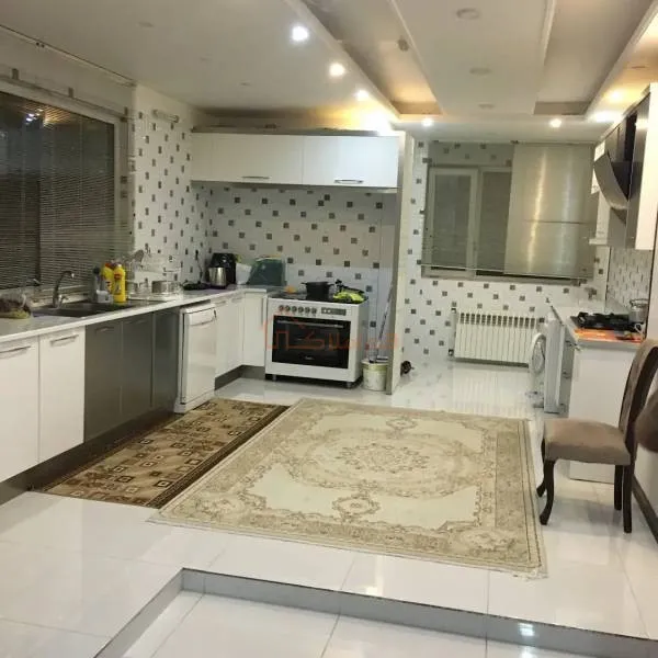 آپارتمان تک واحدی