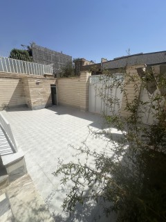ویلایی دربست