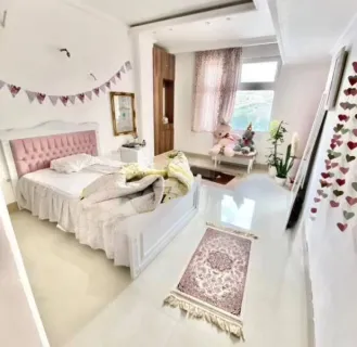240 متری شدیدا خوش منظره‌ی مفید