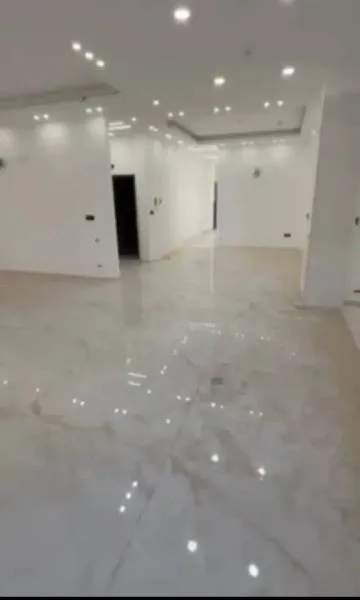 آپارتمان ۱۶۷ متری تک واحدی