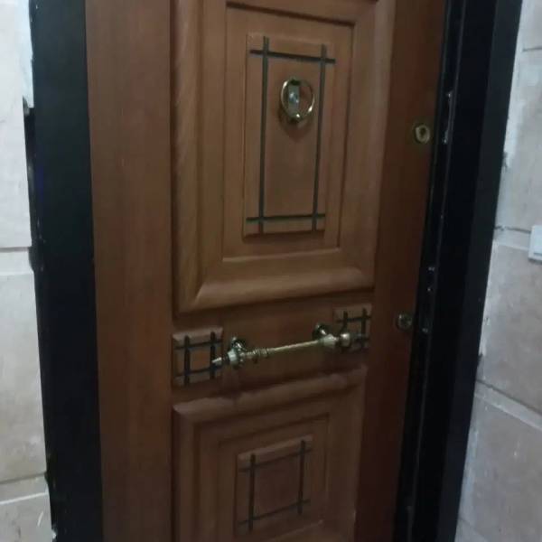 ۱۴۰مترتک‌ واحدی دارای ۵۰متر حیاط اختصاصی