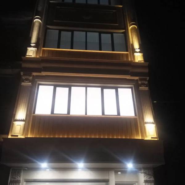 آپارتمان بسیار خوش ساخت ولیعصر شرقی
