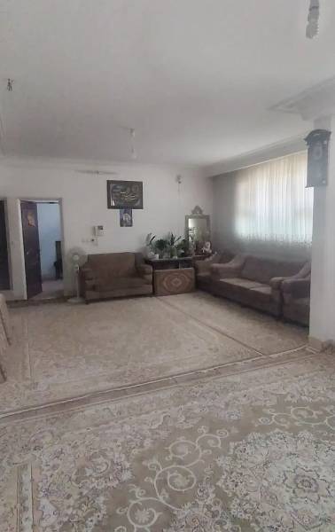 واحد ۷۶متری دلباز و خوش نقشه