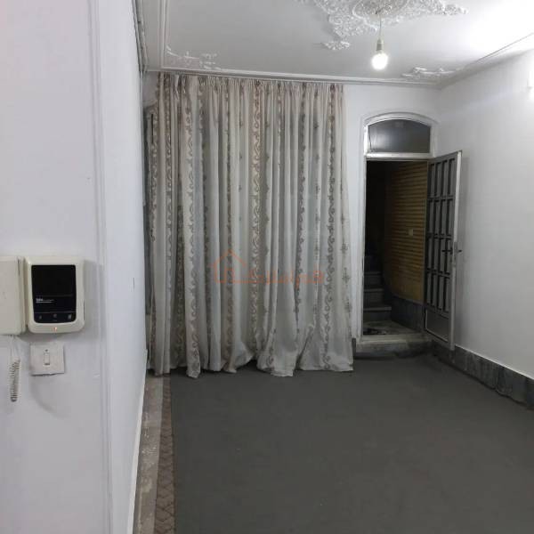 ویلایی زیرزمین گلخانه ای عطاران