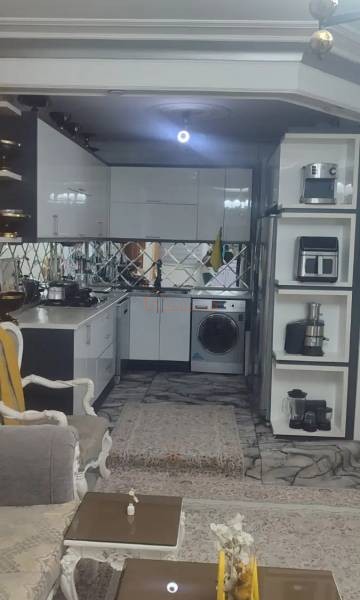 آپارتمان شیک _ دو خوابه_سالاریه .