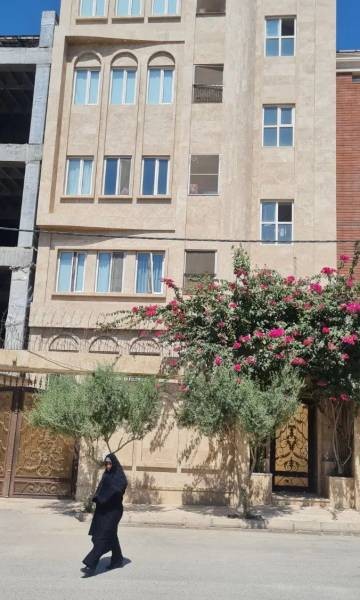 آپارتمان ۱۸۰ متری واقع در هنرستان